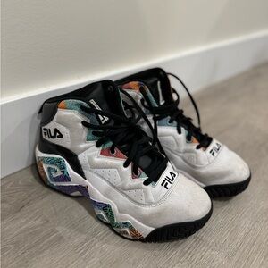 FILA MB ‘90s Athletic High Top Basketball Shoes Size 6